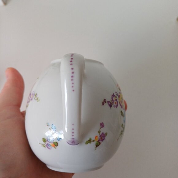 Beautiful 1985 Franklin Mint MENNECY Fine Porcelain Floral Mini Teapot - Picture 13 of 16